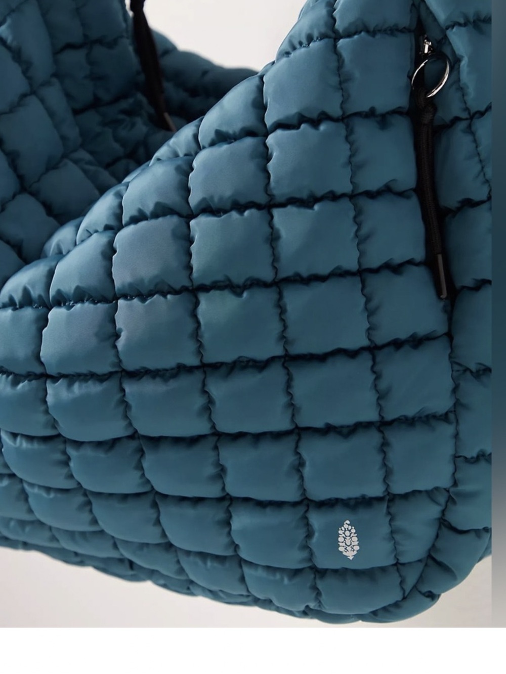 NWT Free People x FP Movement Quilted Carryall Bag in Teal - Picture 6 of 10